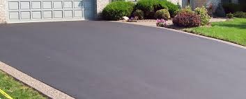 Best Driveway Pressure Washing  in Lton, IN